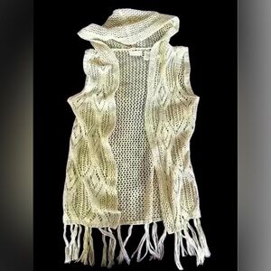 Stunning boho knit vest by  Full Tilt size medium beige